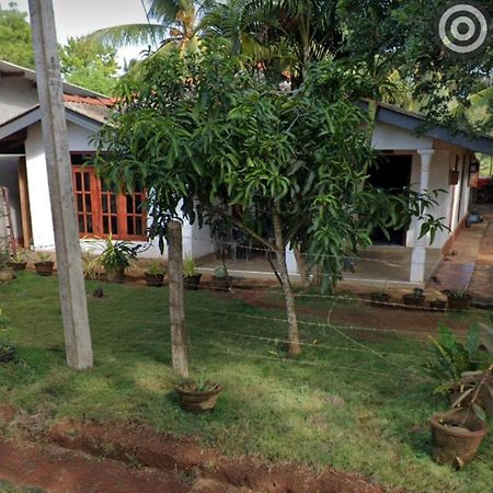 Pethum Holiday Home Anuradhapura Eksteriør billede